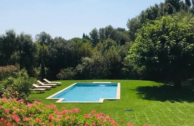 ST Tropez/Stunning villa, 5 minutes drive from Place des Lices and the beach