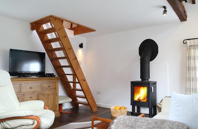 Stable Cottage - a cottage that sleeps 2 guests in 1 bedroom
