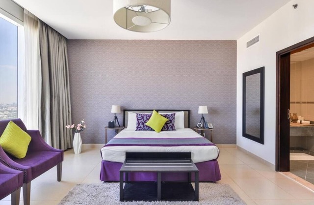 Standard 2 Bedroom Apartment Near WTC Metro