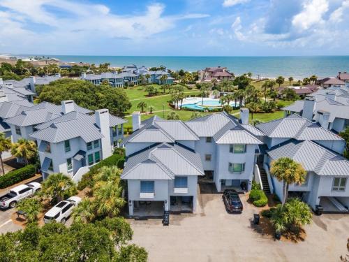 Starfish Legacy villa by Peace Vacations