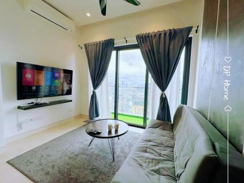 Stay At KL 4 pax at Bukit Bintang KL Monorail