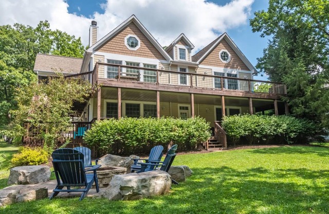 Stilwater Serenity: Private Indoor Pool, Dock Slip, Hot Tub, and More!