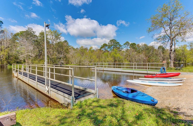 Stocked Fishing Pond On-Site: Quiet Pensacola Home