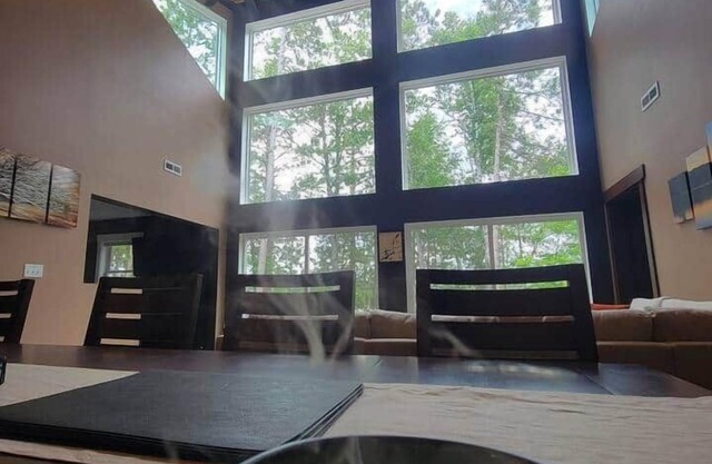 Stone Ridge Retreat Cabin