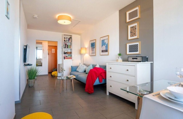 "Strandhuus" (ehem. Strandhotel), Wohnung 323 "Blaue Welle" (Typ II)