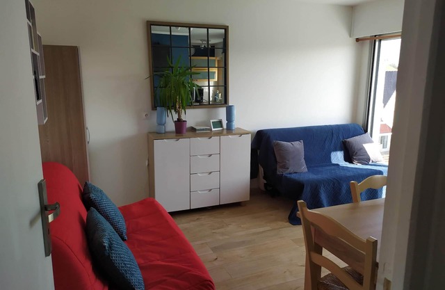 Studio 2* Ste-Cécile near beach + wifi