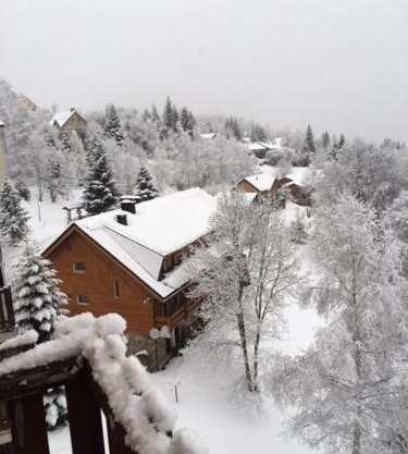 Studio 4 pers vue magnifique 100m des pistes