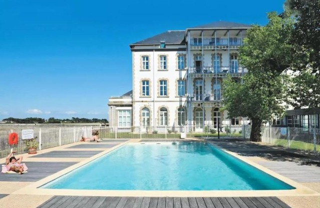 Studio 421 face à l'océan avec piscine,accès plage