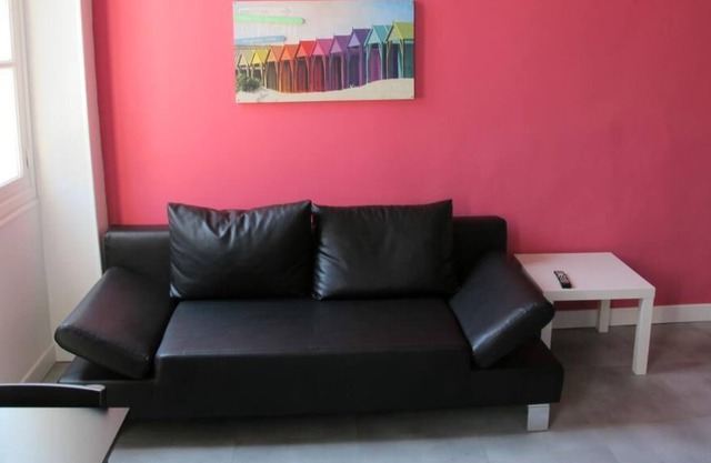 Studio-Basic-Private Bathroom-City View-Duplex - Studio 8