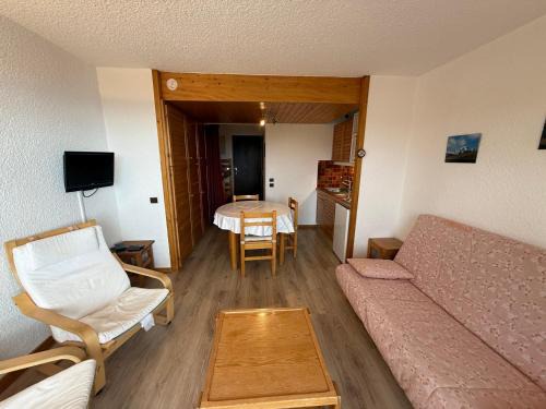 Studio Cabine avec Balcon au Pied des Pistes - 4 Pers, Hauteluce - FR-1-293-230