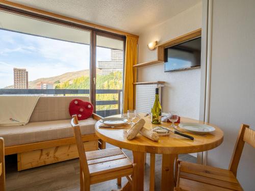 Studio Chavière 832 by Interhome