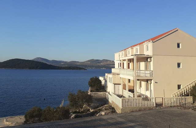 Studio flat near beach Cove Pještata, Pelješac (AS-14440-a)