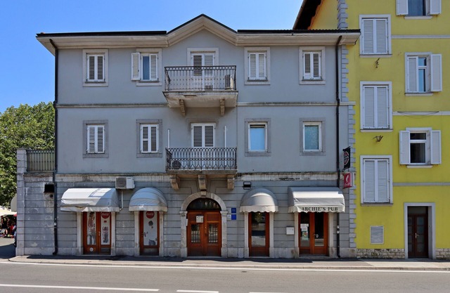 Studio flat near beach Ika, Opatija (AS-24589-a)