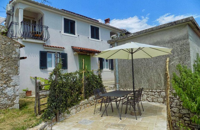 Studio flat with terrace and sea view Zagore, Opatija (AS-13277-a)