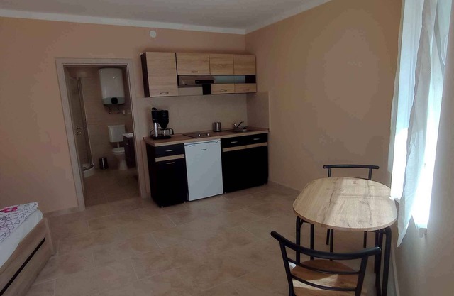 Studio for 2 people with air conditioning in the city center