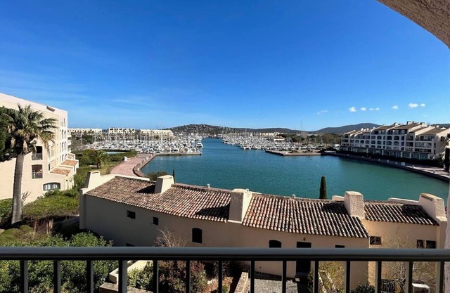 Studio for 2 people with sea view in Les Marines de Cogolin
