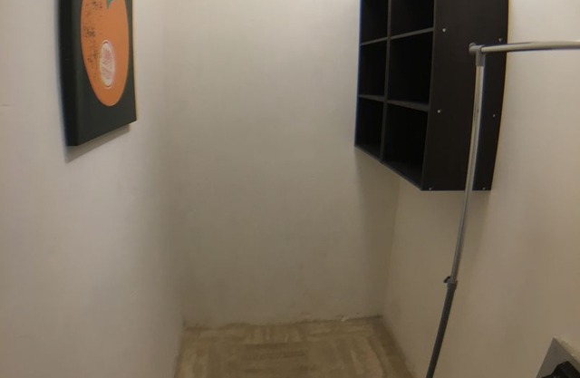 Studio in Nice close to the beach - W354