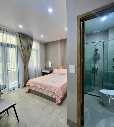 Studio mặt đất