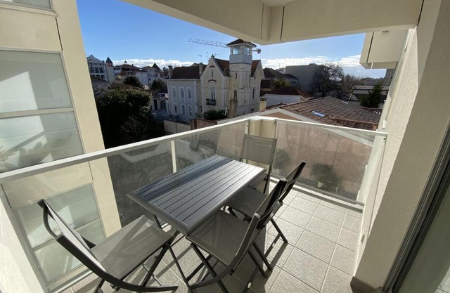 Studio neuf en front de mer avec terrasse et parking, idéal pour 3 personnes - FR-1-474-147