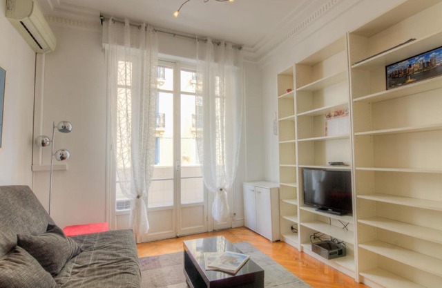 Studio Palais Clémenceau by Interhome