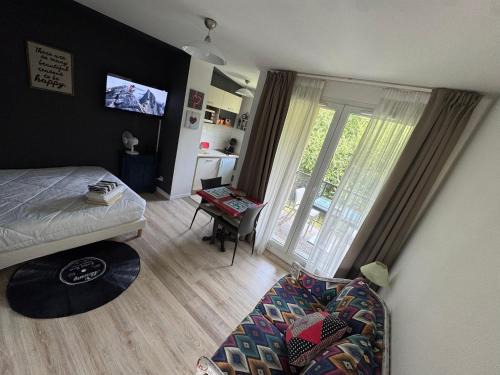 Studio T1 piscine chauffée parking gratuit les hauts dhonfleur