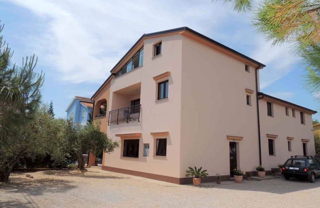 Studio with balcony and internet