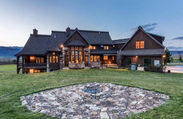 Stunning 9,900 sqft 8B Rustic Estate on 40 acre Private Ranch W/2 Hot Tubs