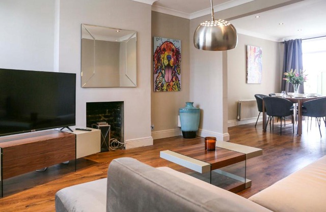 Stunning Barnes Village Riverside Gem