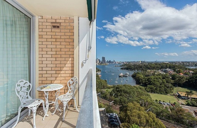 Stunning Harbour View Home!