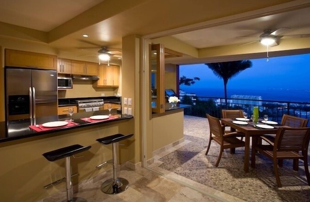 Stunning Ocean View, centrally located, 2200 sq.ft.