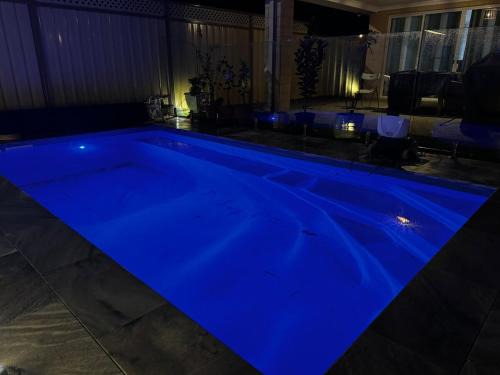 Stunning Perth 4BR Home with Pool and Free-Wifi
