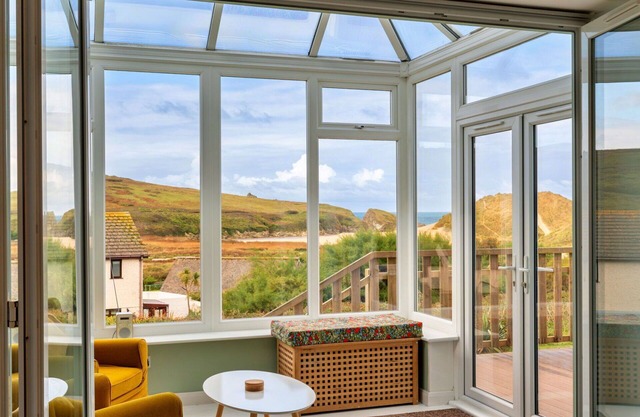 Stunning villa for 6 people with WIFI, terrace, pets allowed and parking