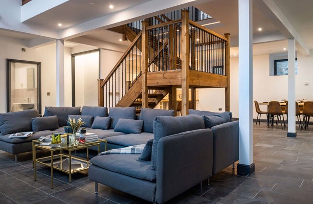 Stunning villa for 12 guests with WIFI, TV and pets allowed