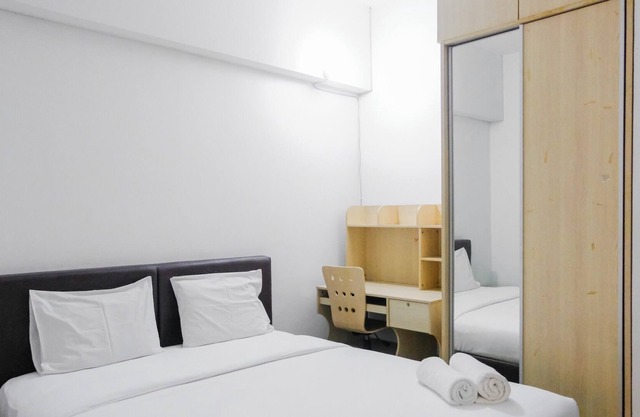 Stylish and Convenient Studio The Habitat Apartment