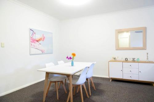 Stylish apt in the heart of Perth City
