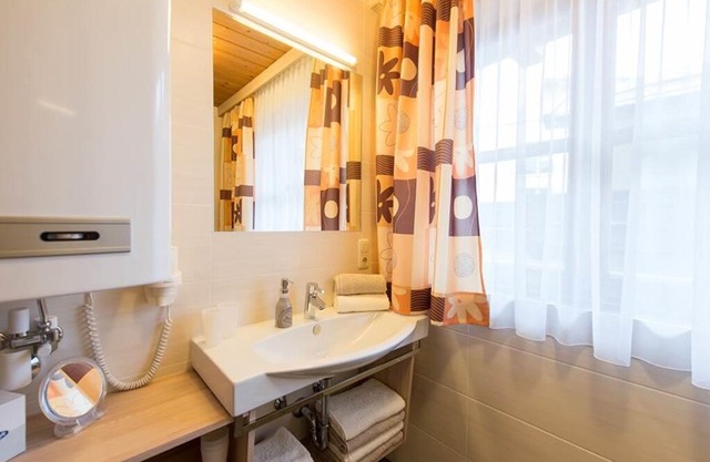 Superior One-Bedroom Apartment with Balcony - Haus Stablerkrämer