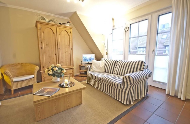 Südstrand 6 The apartment is located in a small residential complex with five houses in the south of Westerland.