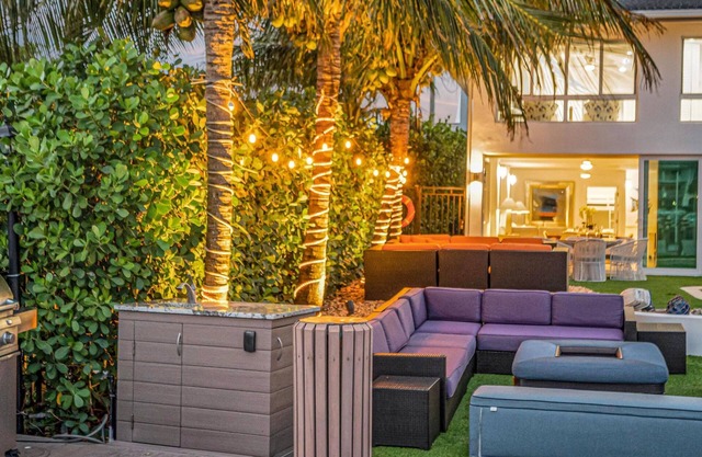 Suite by Beach Waterfront Lago Key Three