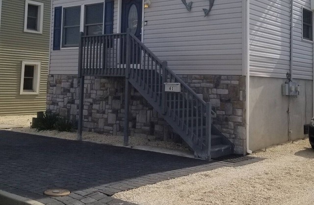 Summer 2023 3+ BR & 2 Bath. A Family Getaway!