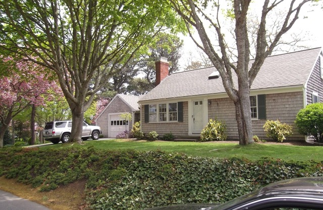 Summer Hydrangea: Chatham's Truly Exceptional Summer Retreat