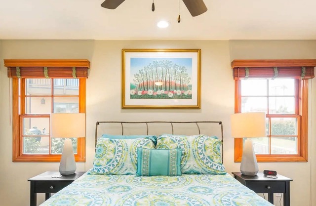 Summer in San Diego Walk to Liberty Station - 1 Bedroom House to Yourself