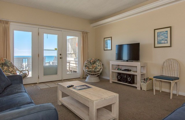 Sundance East: 4 BR / 3 BA house in Gulf Shores, Sleeps 12