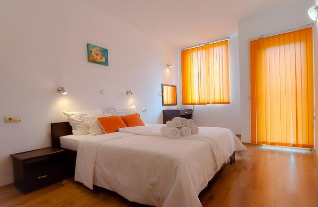 Sunny Holiday Apartments