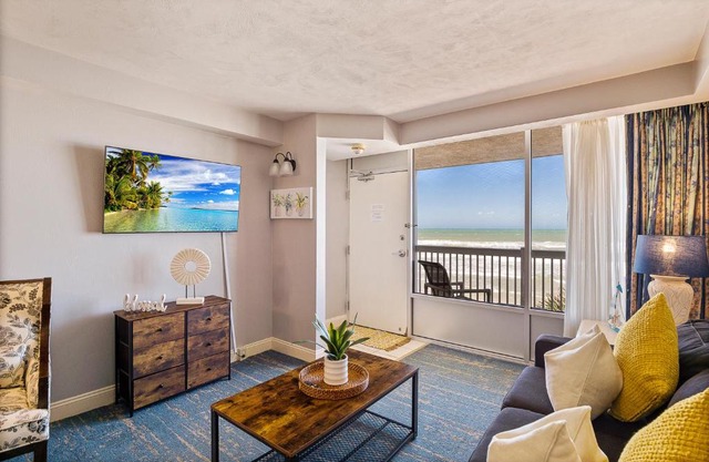 Sunrise & Beach View - Daytona Beach Resort - No Pools