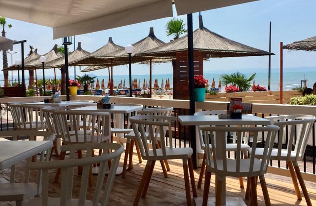 Sunrise Hotel Cameria