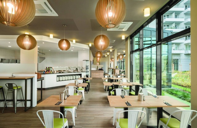 Super 8 by Wyndham Hamburg Mitte