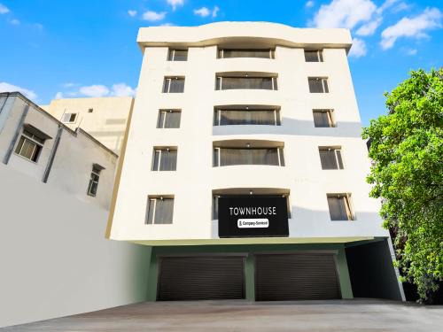 Super Townhouse Red Hills Lakdikapul Formerly Sitara Grand