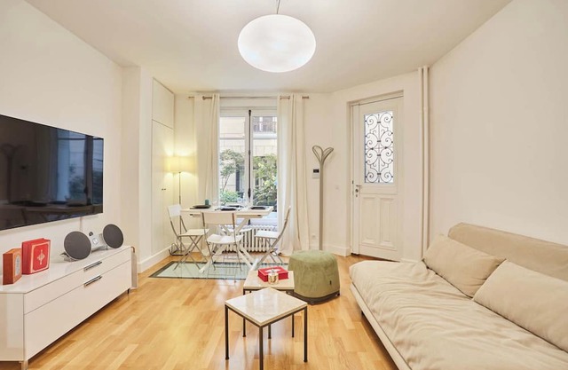 Superb Trocadero-arc de Triomphe Apartment