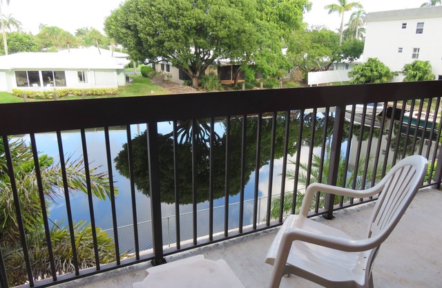Surfsider Resort