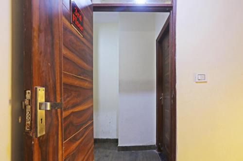 Swastik residency Laxmi Nagar by Twamev